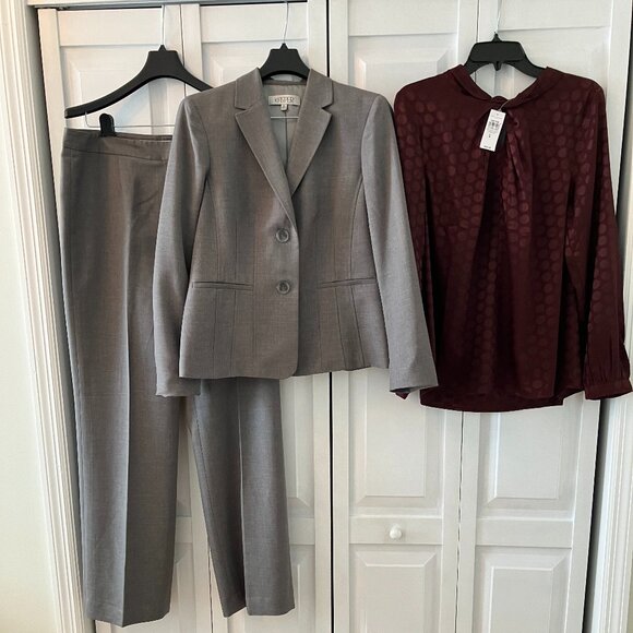 Kasper Pant Suit and Ann Taylor New With Tag Blouse. - Picture 2 of 3